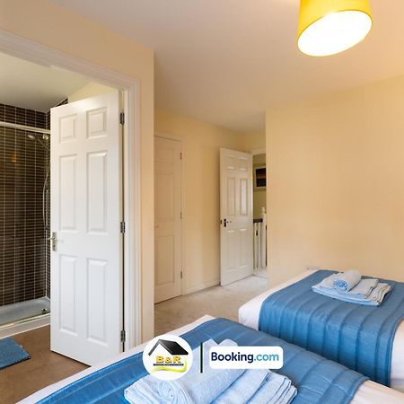 3 Bedroom House By B And R Serviced Accommodation Amesbury With Super Fast Wi-Fi 145Mbps Экстерьер фото
