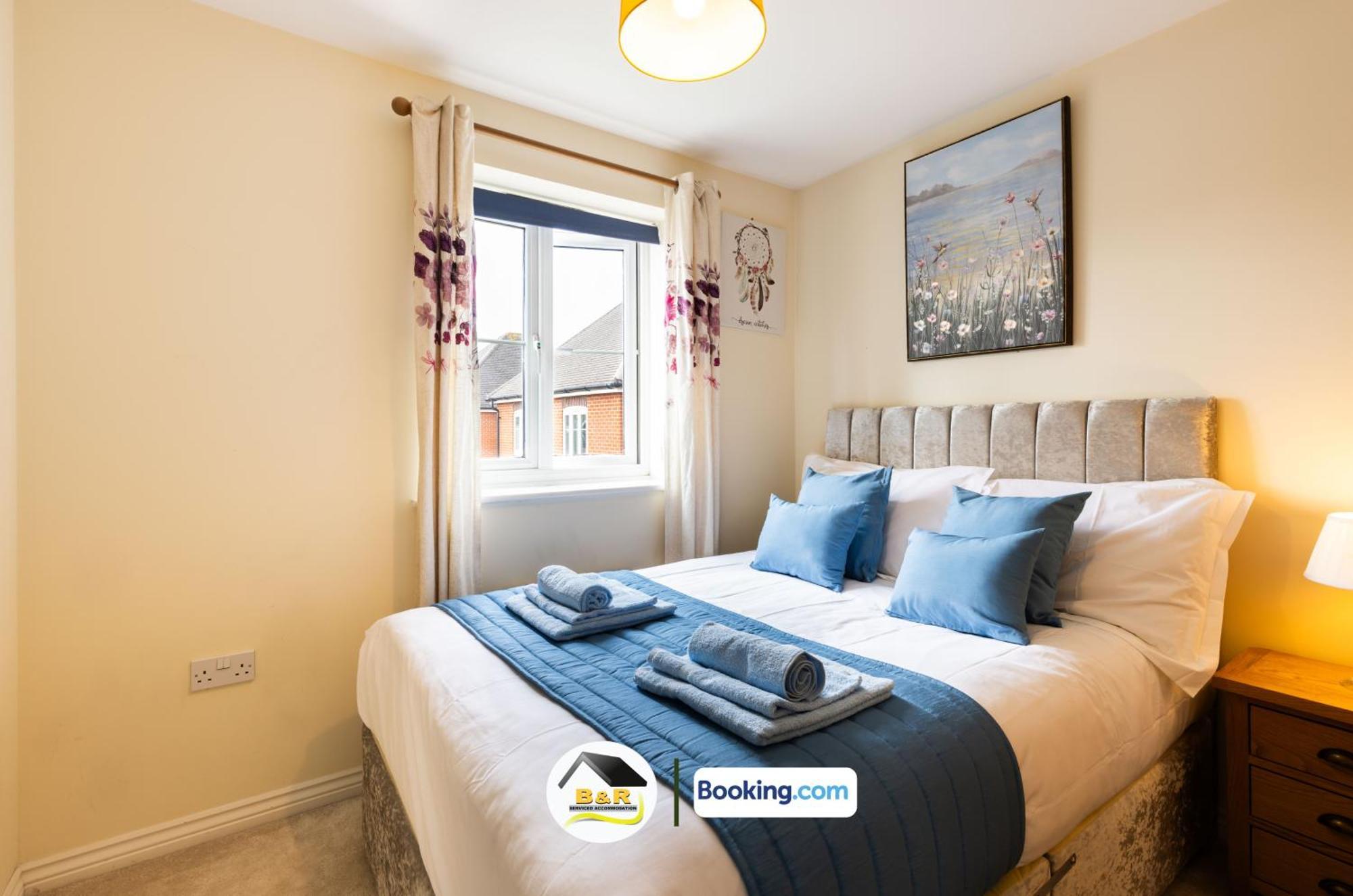 3 Bedroom House By B And R Serviced Accommodation Amesbury With Super Fast Wi-Fi 145Mbps Экстерьер фото