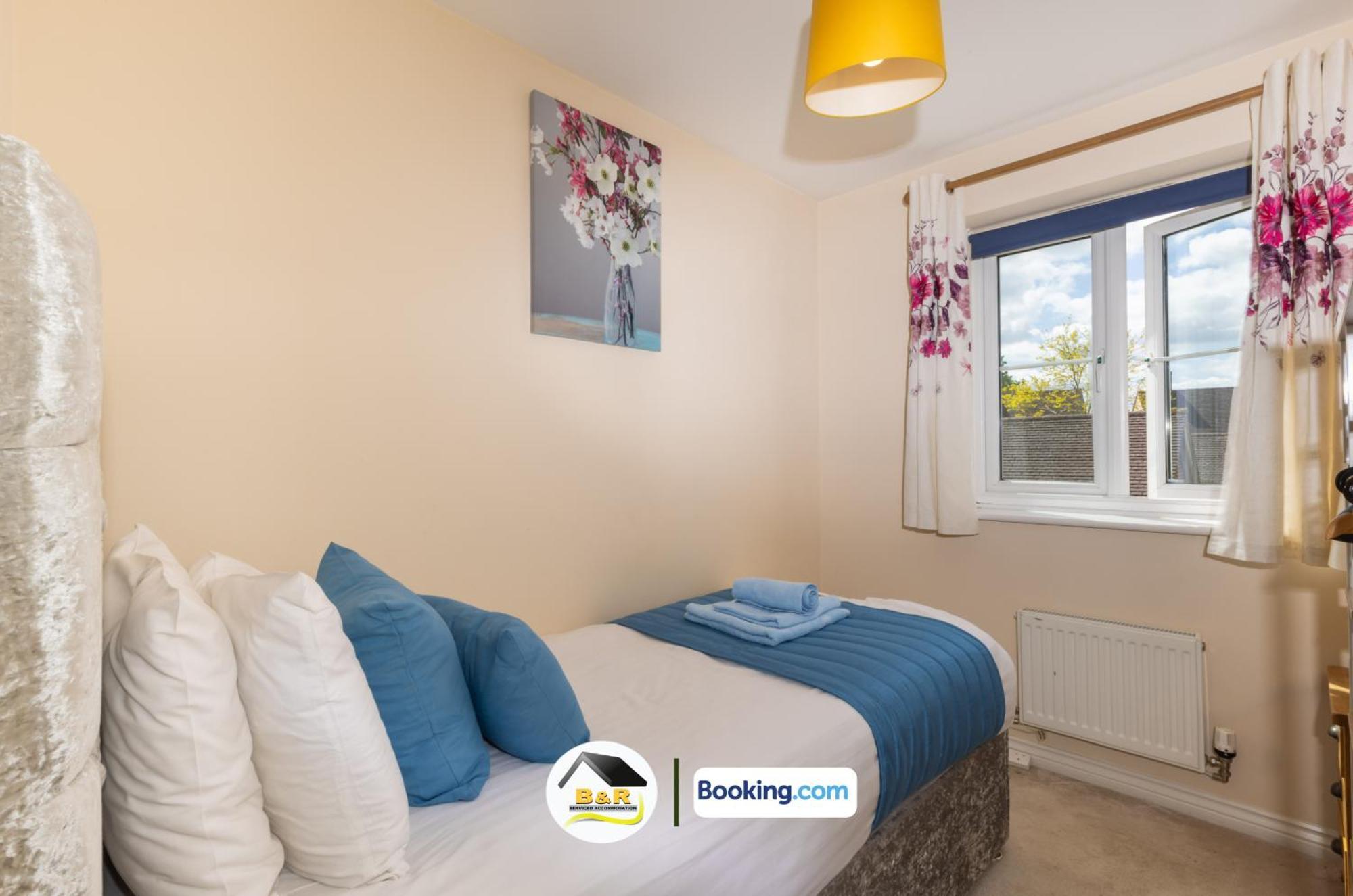 3 Bedroom House By B And R Serviced Accommodation Amesbury With Super Fast Wi-Fi 145Mbps Экстерьер фото